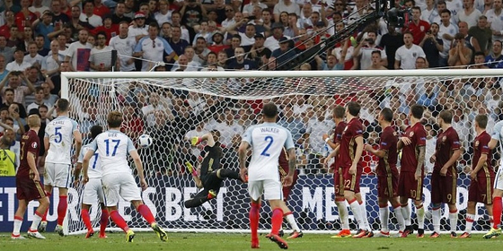 England-vs-Russia-Highlights-2016.jpg