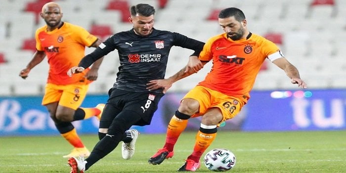 Σορτάρει-η-«Γαλατά»-άλλαξαν-3-φαβορί-στη-Β-Γαλλίας.jpg