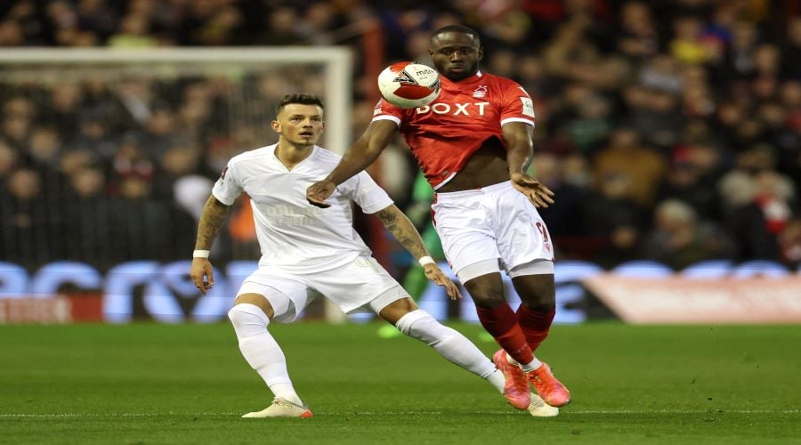 keinan-davis-in-action-with-arsenals-ben-white--1641773584726359340081.jpg