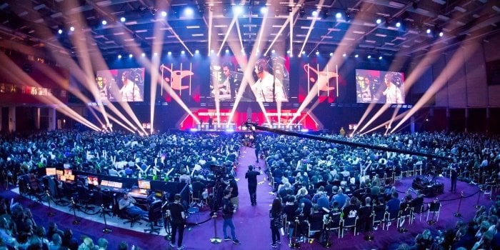 «Μάχες»-σε-LOL-και-CS_-GO.jpg