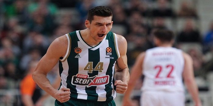 Ταμείο-με-το-2.27-του-«εξάστερου»-και-τα-γερμανικά-«διπλά».jpg