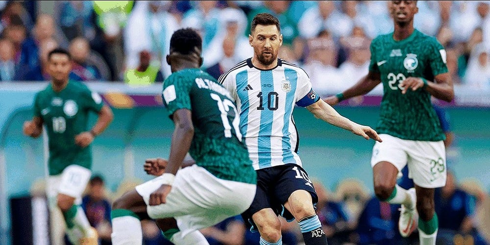 messi-aravia-2211.jpg