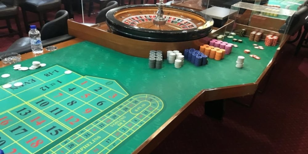 Πιερία Συλλήψεις για παράνομο επίγειο καζίνο σε μαγαζί!.jpg