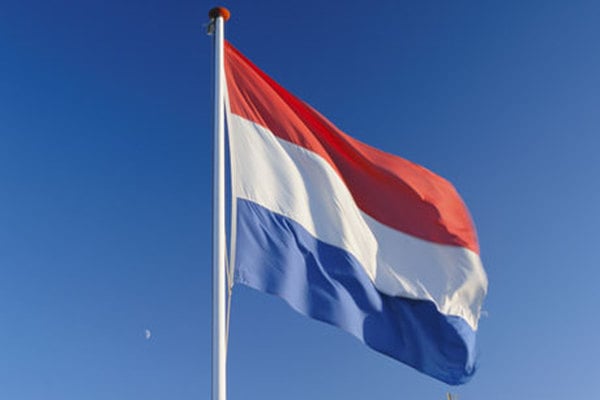 Dutchflag010600x400.jpg