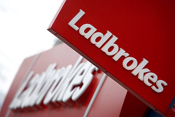 Ladbrokesmovesonlinega001600x400.jpg