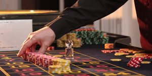 Dealer σε καζίνο.jpg