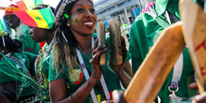 senegal-fans.jpg