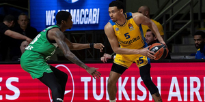 f10b7561-wade-baldwin-handles-maccabi-vs-zalgiris-euroleague.jpg