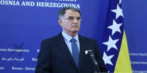 Σκοράρει-και-η-Βοσνία-του-Μπάγεβιτς-για-το-2.10.jpg
