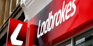 Η Ladbrokes κινήθηκε πτωτικά το 2015