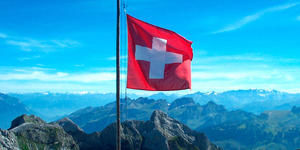 swiss_mountains_1_swiss_flag.jpg