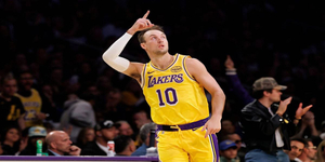 luke-kennard-lakers-1536x979.jpg