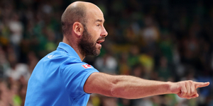 mithiko-deal-ston-ari-o-spanoulis.jpg