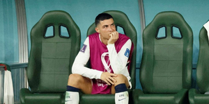 ronaldo-on-bench-5-12-22.jpg