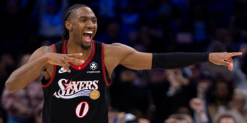 Ανακάμπτει ο Μάξεϊ