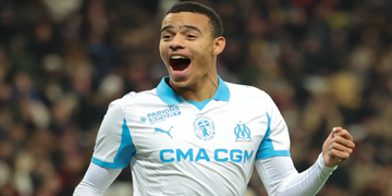 Βγαίνουν μπροστά