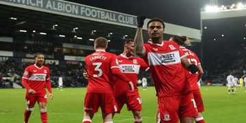 Μένει ζωντανή στο κυνήγι της ανόδου