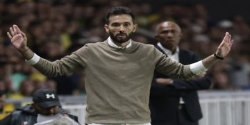 Εκμεταλλεύεται την αναστάτωση