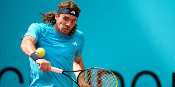 atp-1000-madrid-r2-stefanos-tsitsipas-def-8-alexander-v0-uxkkdwebjexg1.jpeg