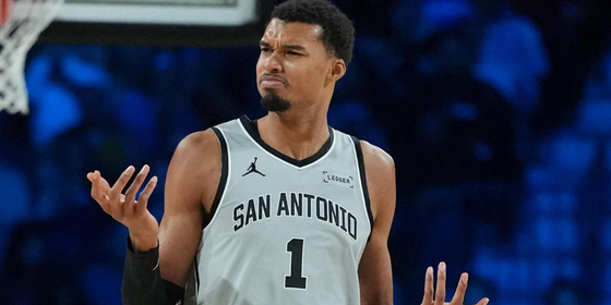 Γιορτινός Wemby.png