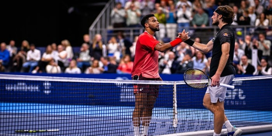 large_Arthur-Fils-Stefanos-Tsitsipas-24103447.jpg