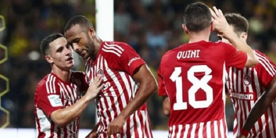 Olympiacos FC.jpg