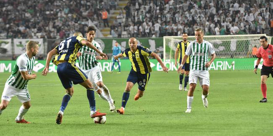 Konyaspor-Fenerbahce-0-1.jpg
