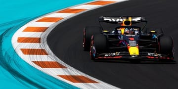 Ferrari vs Verstappen