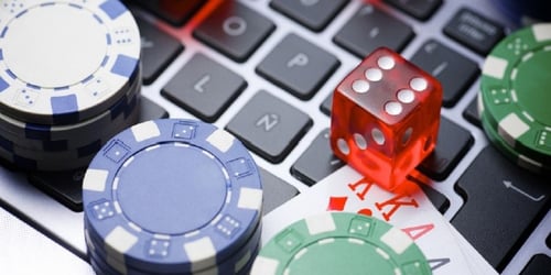 Κατατέθηκε στην Κομισιόν το νομοσχέδιο για τα online τυχερά παιχνίδια