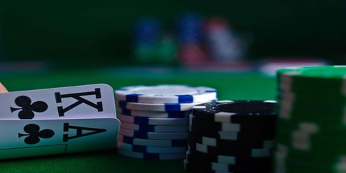 Μπλεξίματα για πρώην δικηγόρο:  Έχασε 15 εκατ. δολάρια στο πόκερ!