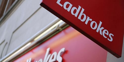 Έδωσε τα χέρια με Ladbrokes η Σέφιλντ Γουένσντεϊ