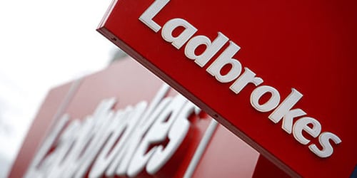 Τι συμβαίνει τελικά με την Ladbrokes;