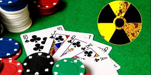 Εστιάτορας «μάρκαρε» με ραδιενεργές ουσίες τραπουλόχαρτα για να τα αναγνωρίζει