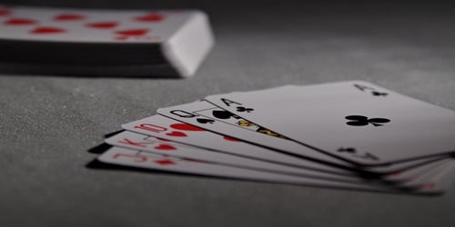 Ένας στους τρεις παίκτες επηρεάζονται από τις διαφημίσεις!