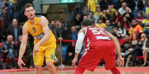 Δύσκολη βραδιά για τη Μακάμπι