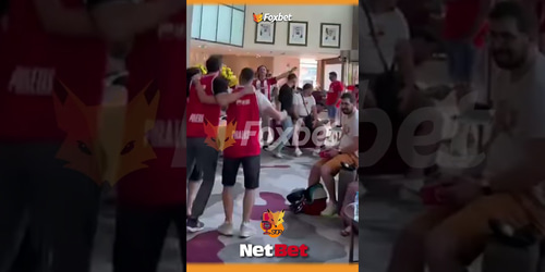 Ζεσταίνεται ο κόσμος του Ολυμπιακού για Μονακό! (video)